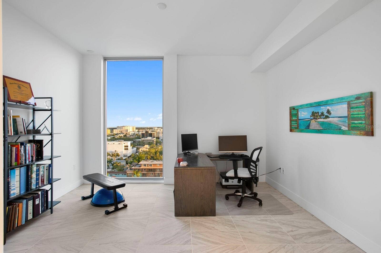Second bedroom/office