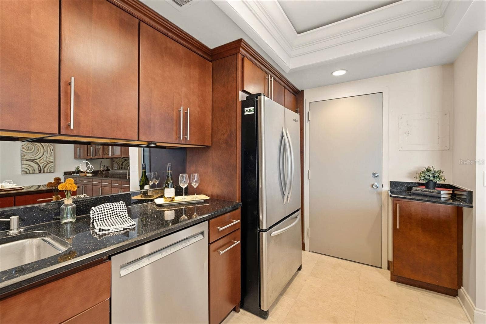 7100 SUNSHINE SKYWAY LANE S, #901, St Petersburg, FL 33711