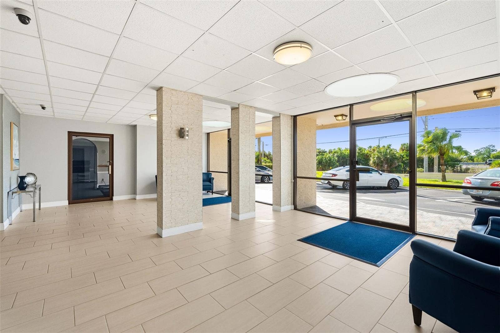 7100 SUNSHINE SKYWAY LANE S, #901, St Petersburg, FL 33711