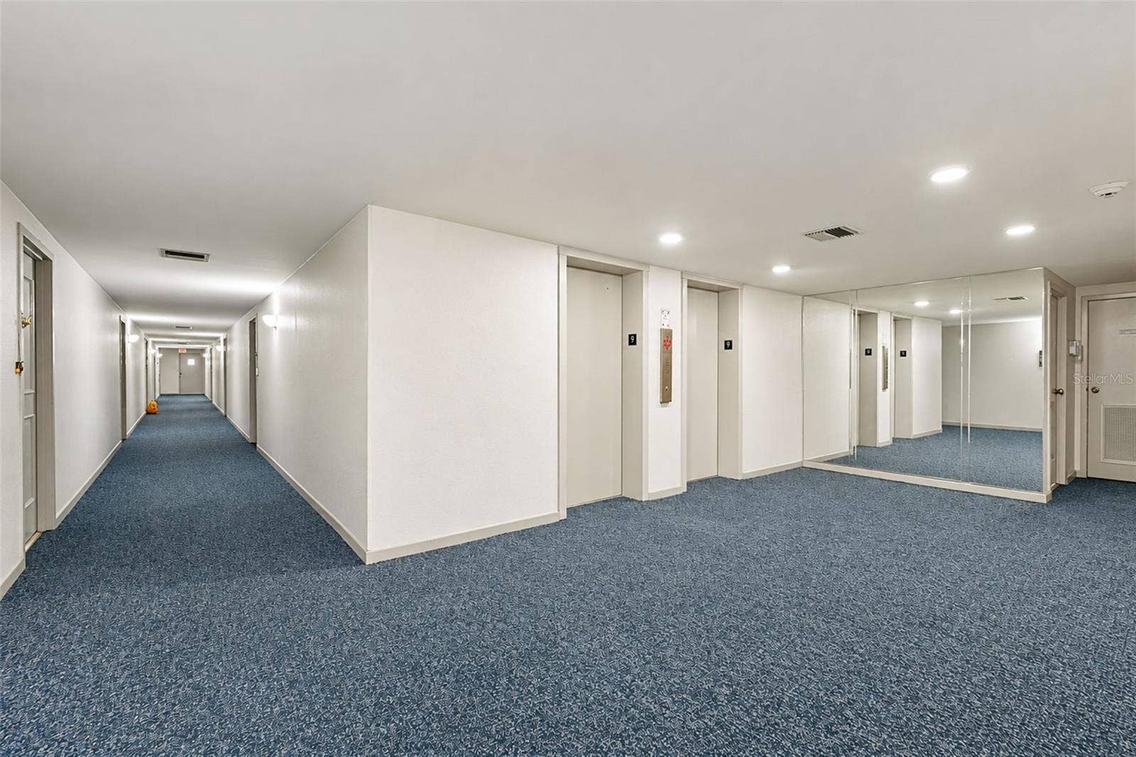 7100 SUNSHINE SKYWAY LANE S, #901, St Petersburg, FL 33711