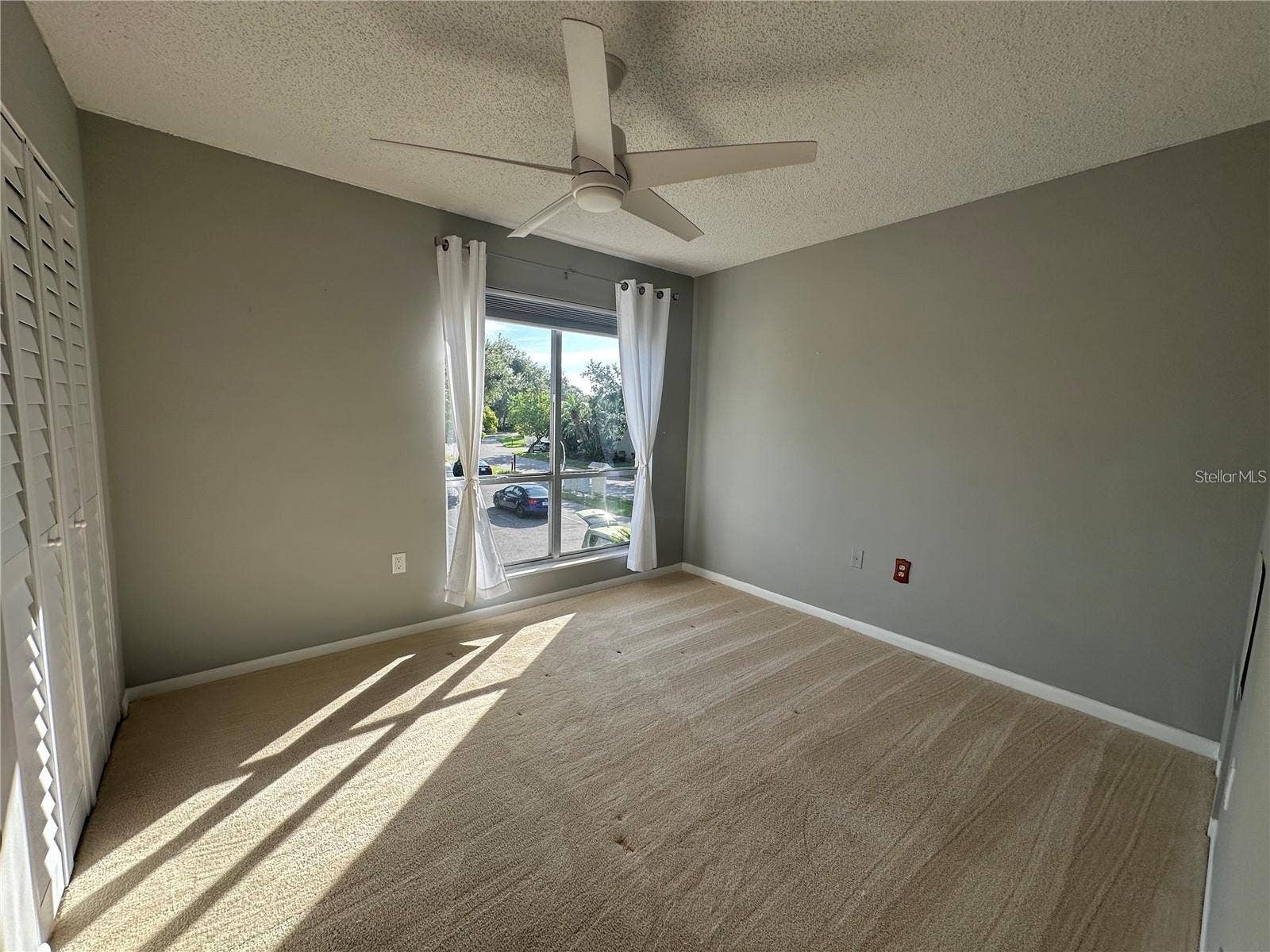 514 WINDRUSH BAY DRIVE, Tarpon Springs, FL 34689 514 WINDRUSH BAY DRIVE, Tarpon Springs, FL 34689