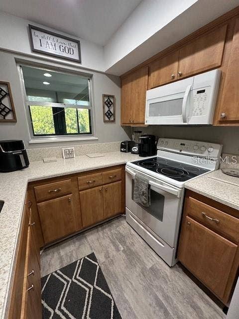 514 WINDRUSH BAY DRIVE, Tarpon Springs, FL 34689 514 WINDRUSH BAY DRIVE, Tarpon Springs, FL 34689