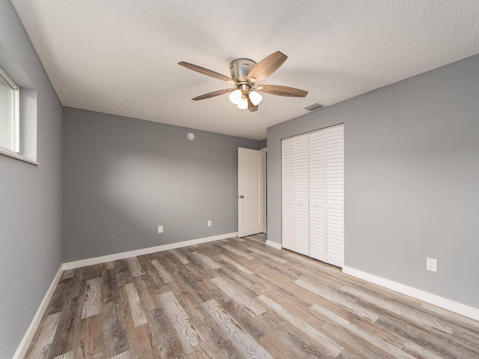 1825 YALE DRIVE, Clearwater, FL 33765