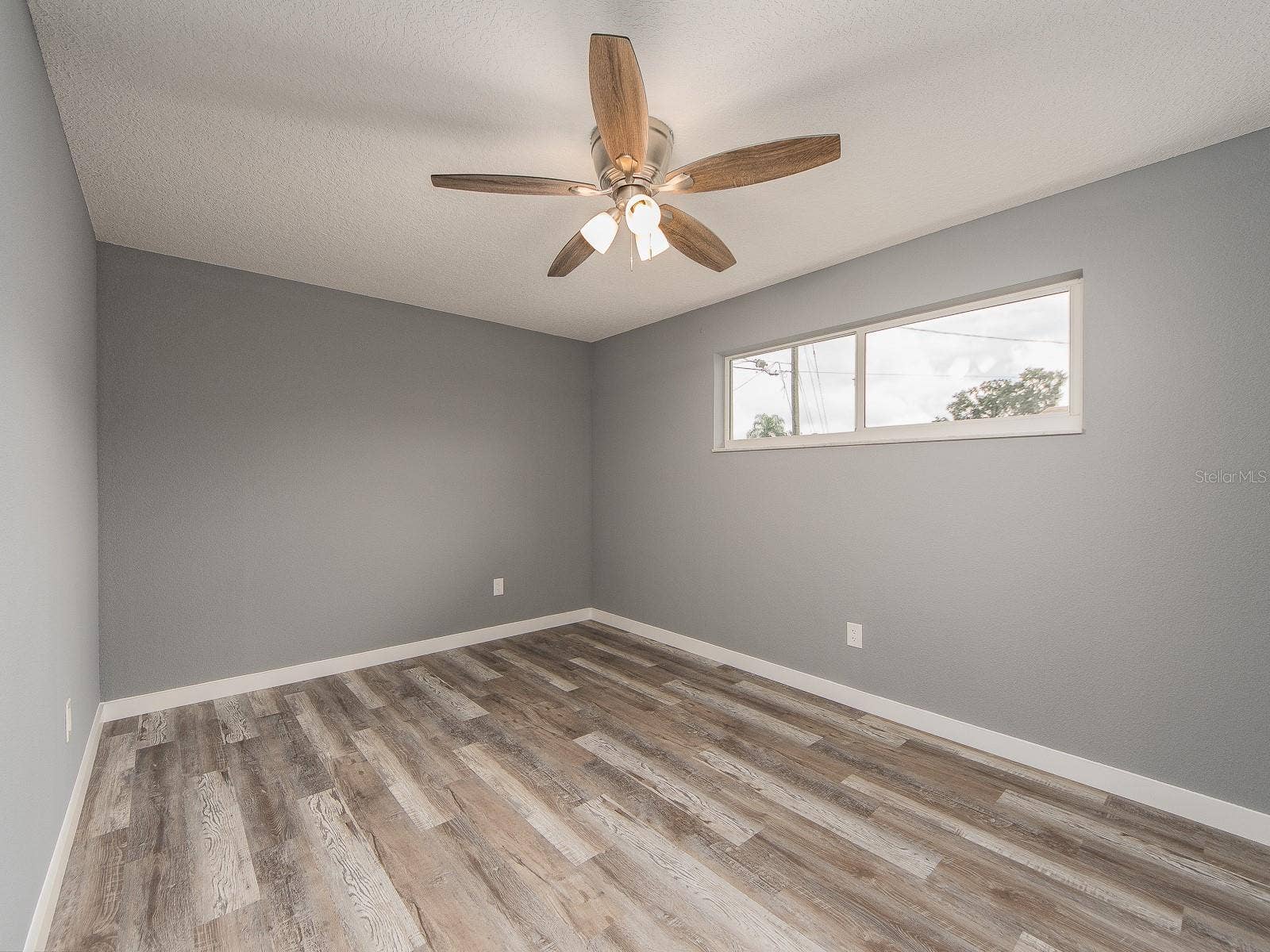 1825 YALE DRIVE, Clearwater, FL 33765