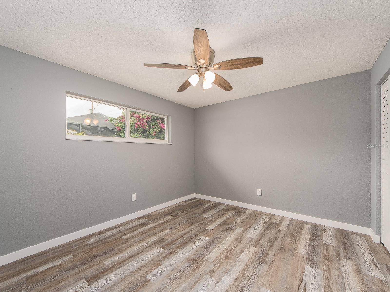 1825 YALE DRIVE, Clearwater, FL 33765