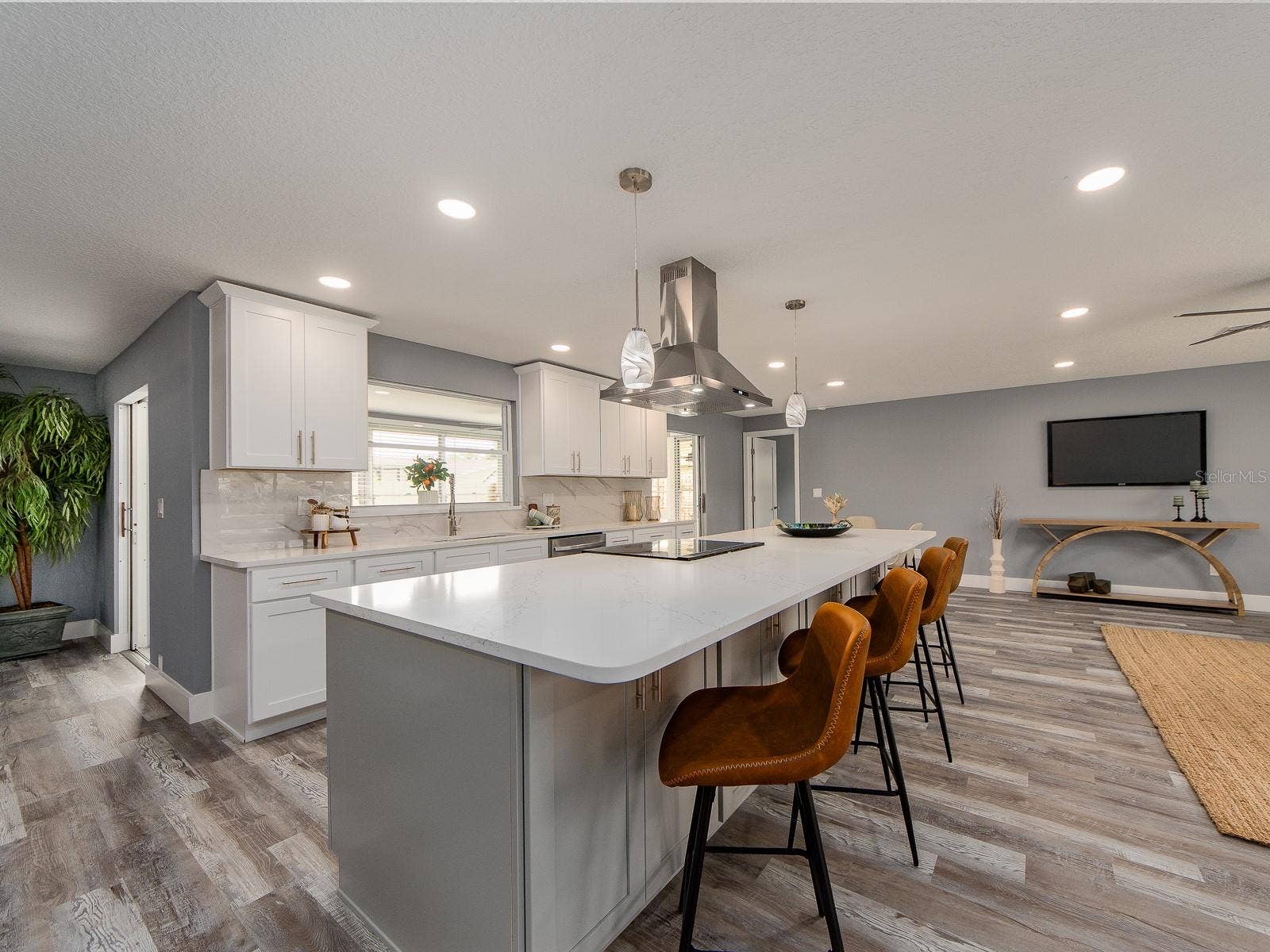 1825 YALE DRIVE, Clearwater, FL 33765