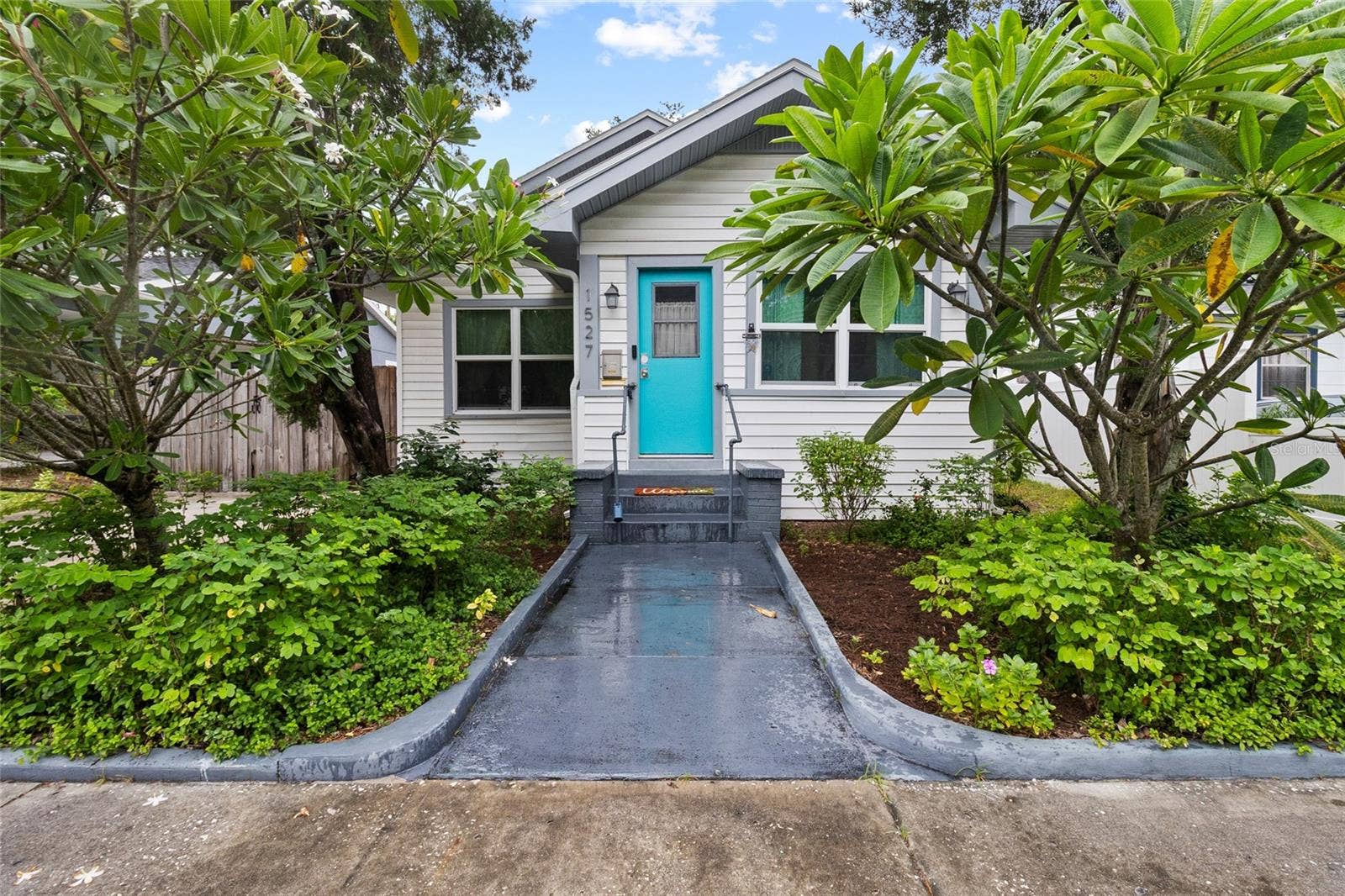 1527 13TH STREET S, St Petersburg, FL 33705 1527 13TH STREET S, St Petersburg, FL 33705