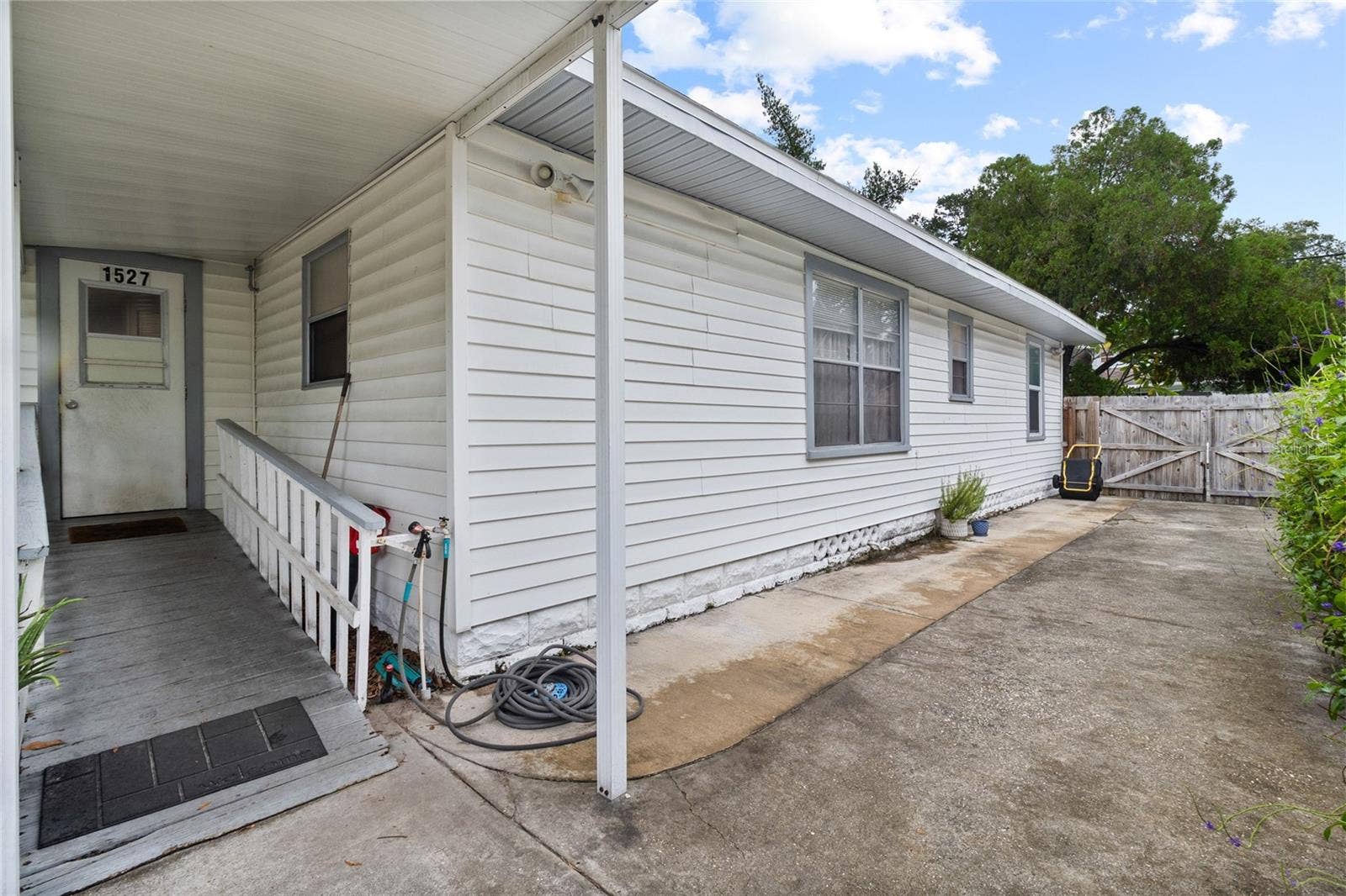 1527 13TH STREET S, St Petersburg, FL 33705 1527 13TH STREET S, St Petersburg, FL 33705