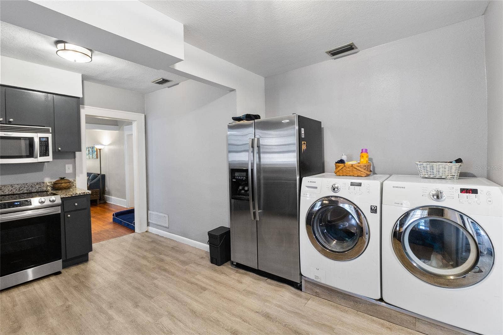 1527 13TH STREET S, St Petersburg, FL 33705 1527 13TH STREET S, St Petersburg, FL 33705