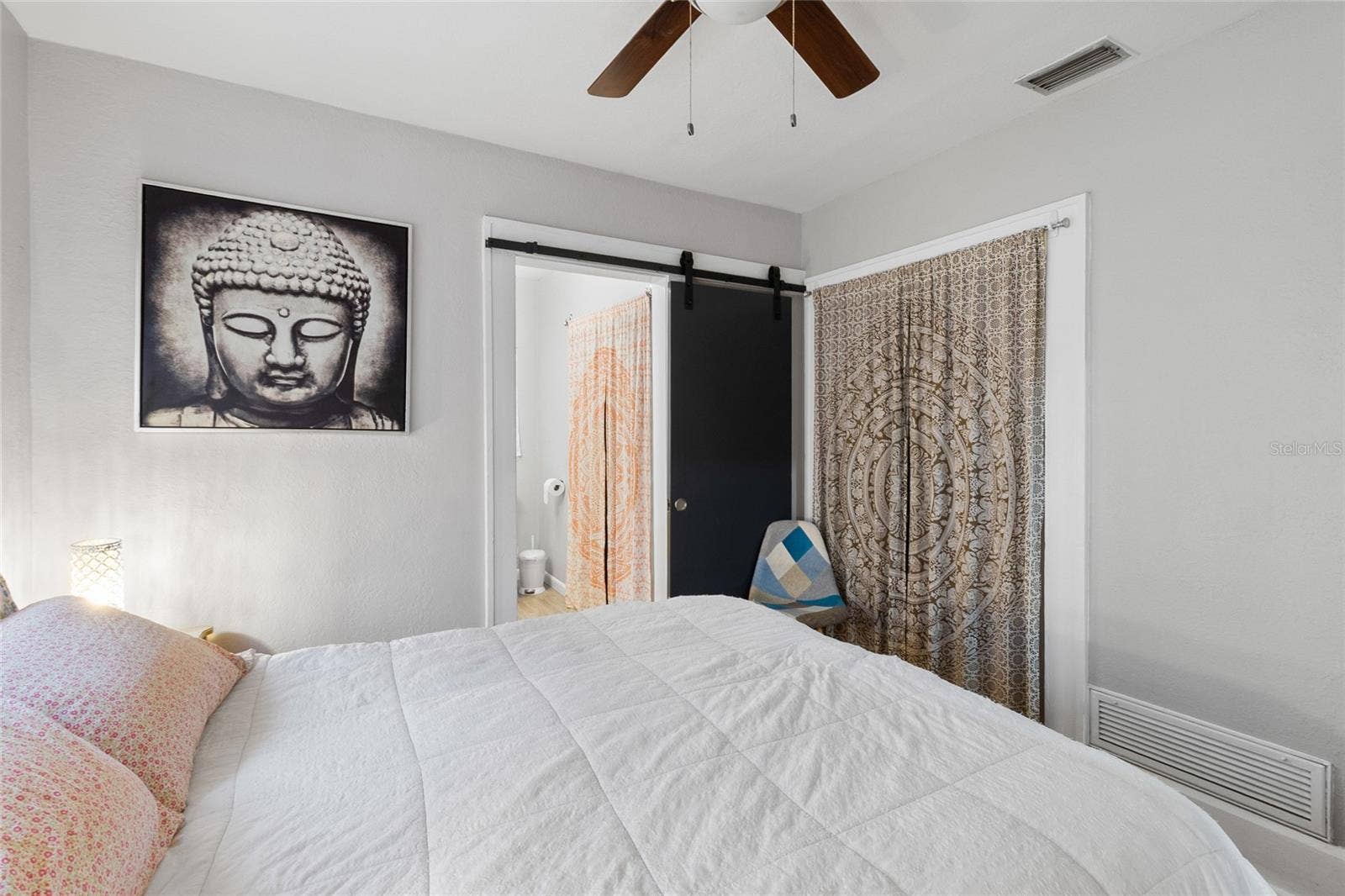 1527 13TH STREET S, St Petersburg, FL 33705 1527 13TH STREET S, St Petersburg, FL 33705