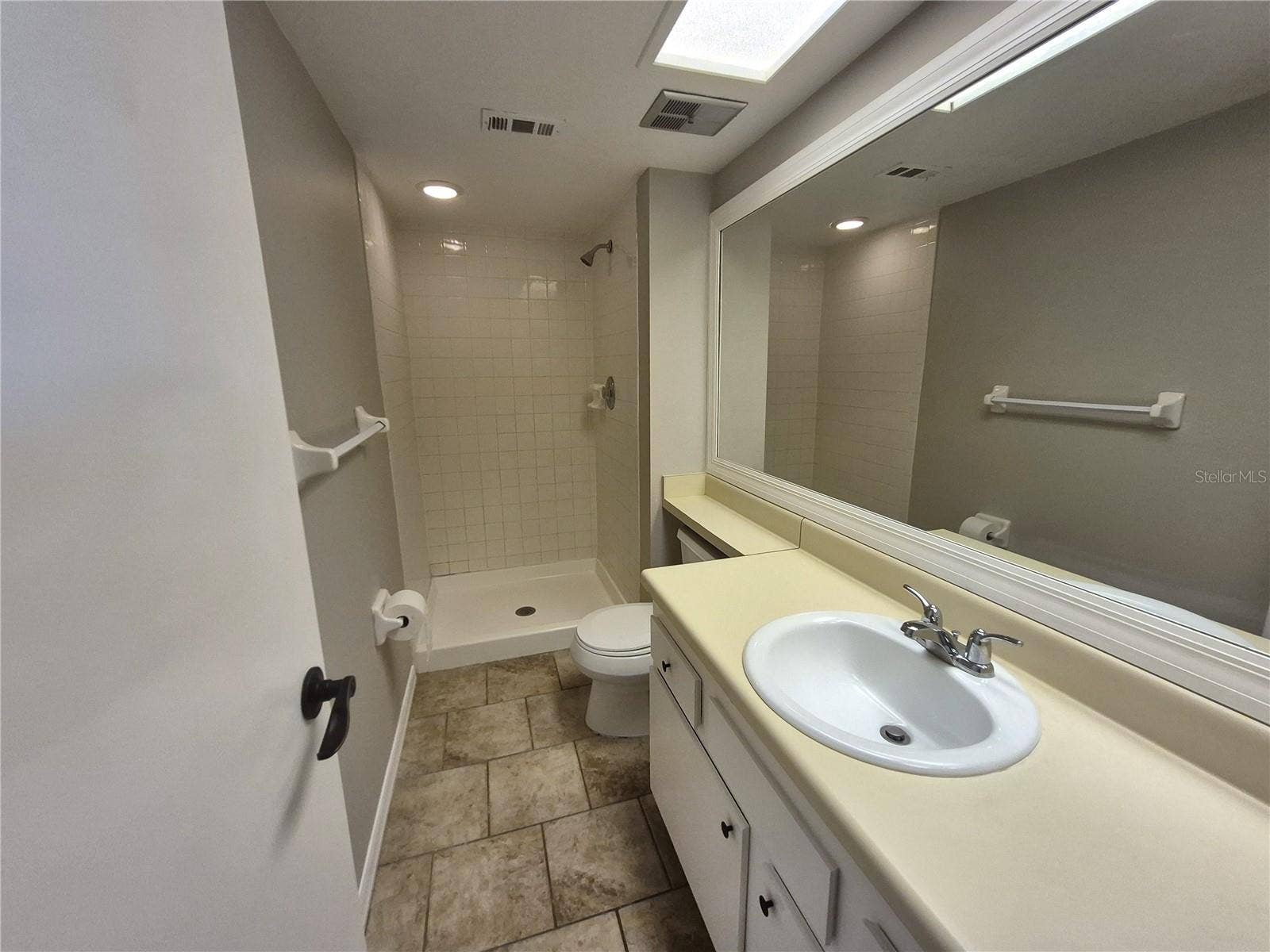 305 MEADOW LANE, #305, Oldsmar, FL 34677 305 MEADOW LANE, #305, Oldsmar, FL 34677
