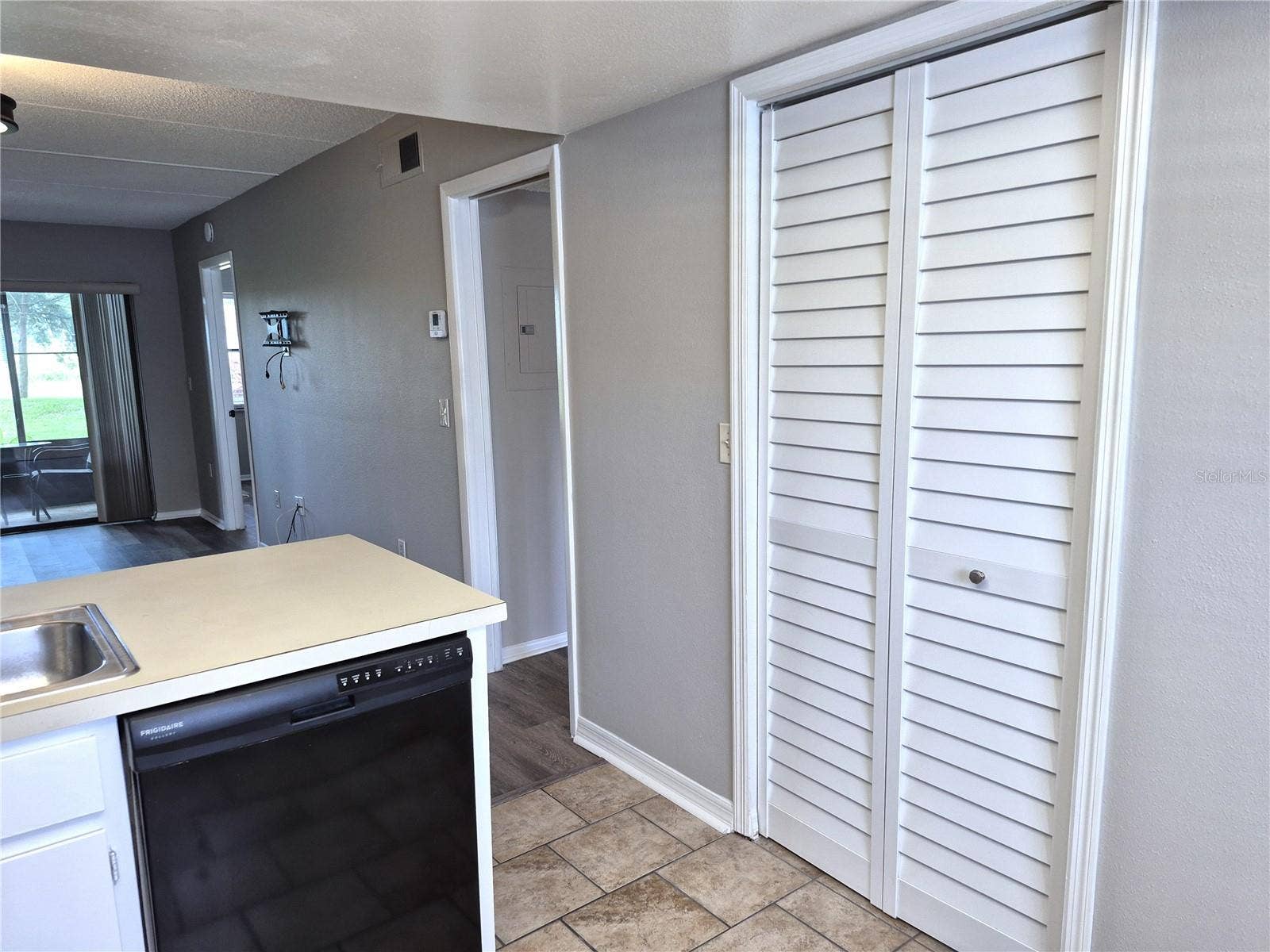 305 MEADOW LANE, #305, Oldsmar, FL 34677 305 MEADOW LANE, #305, Oldsmar, FL 34677