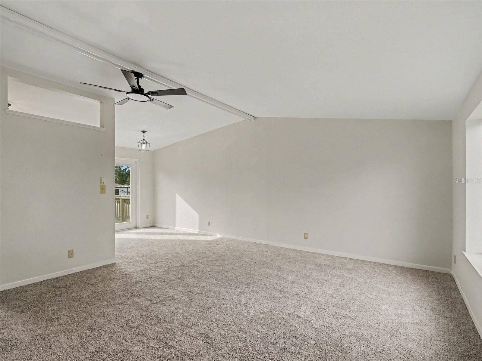 6306 FLORIDA CIR E, Apollo Beach, FL 33572