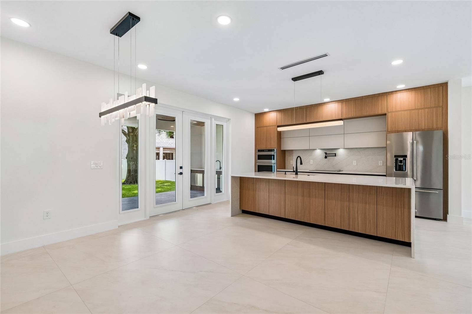2307 N ELCOE DRIVE, Tampa, FL 33603 2307 N ELCOE DRIVE, Tampa, FL 33603
