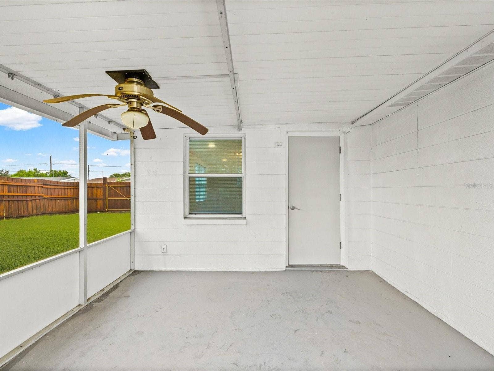 4004 SCARLET MAPLE DRIVE, Holiday, FL 34691 4004 SCARLET MAPLE DRIVE, Holiday, FL 34691