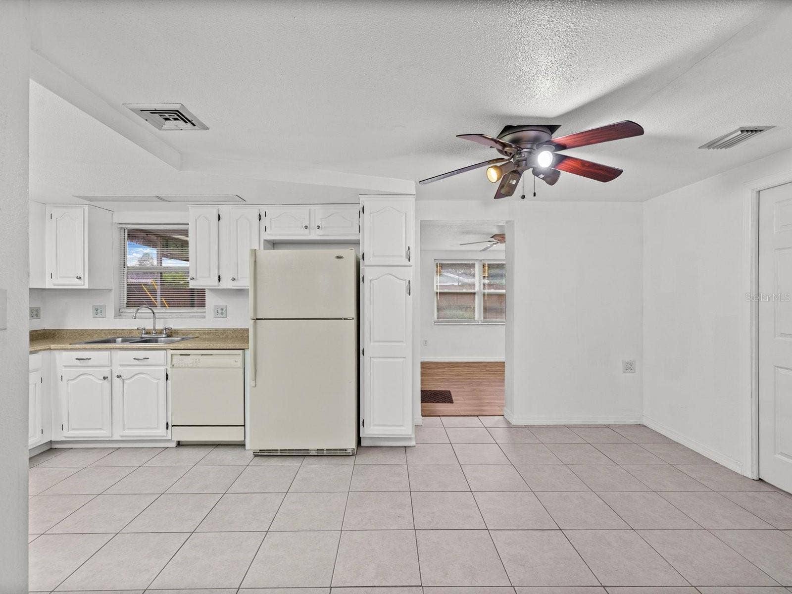 4004 SCARLET MAPLE DRIVE, Holiday, FL 34691 4004 SCARLET MAPLE DRIVE, Holiday, FL 34691