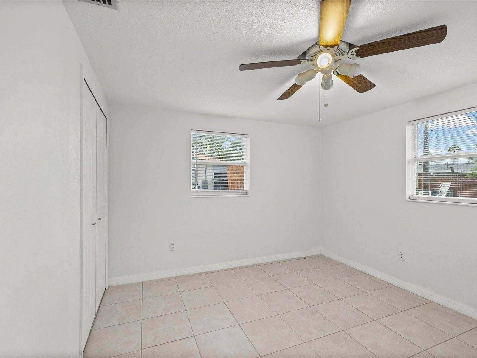 4004 SCARLET MAPLE DRIVE, Holiday, FL 34691 4004 SCARLET MAPLE DRIVE, Holiday, FL 34691