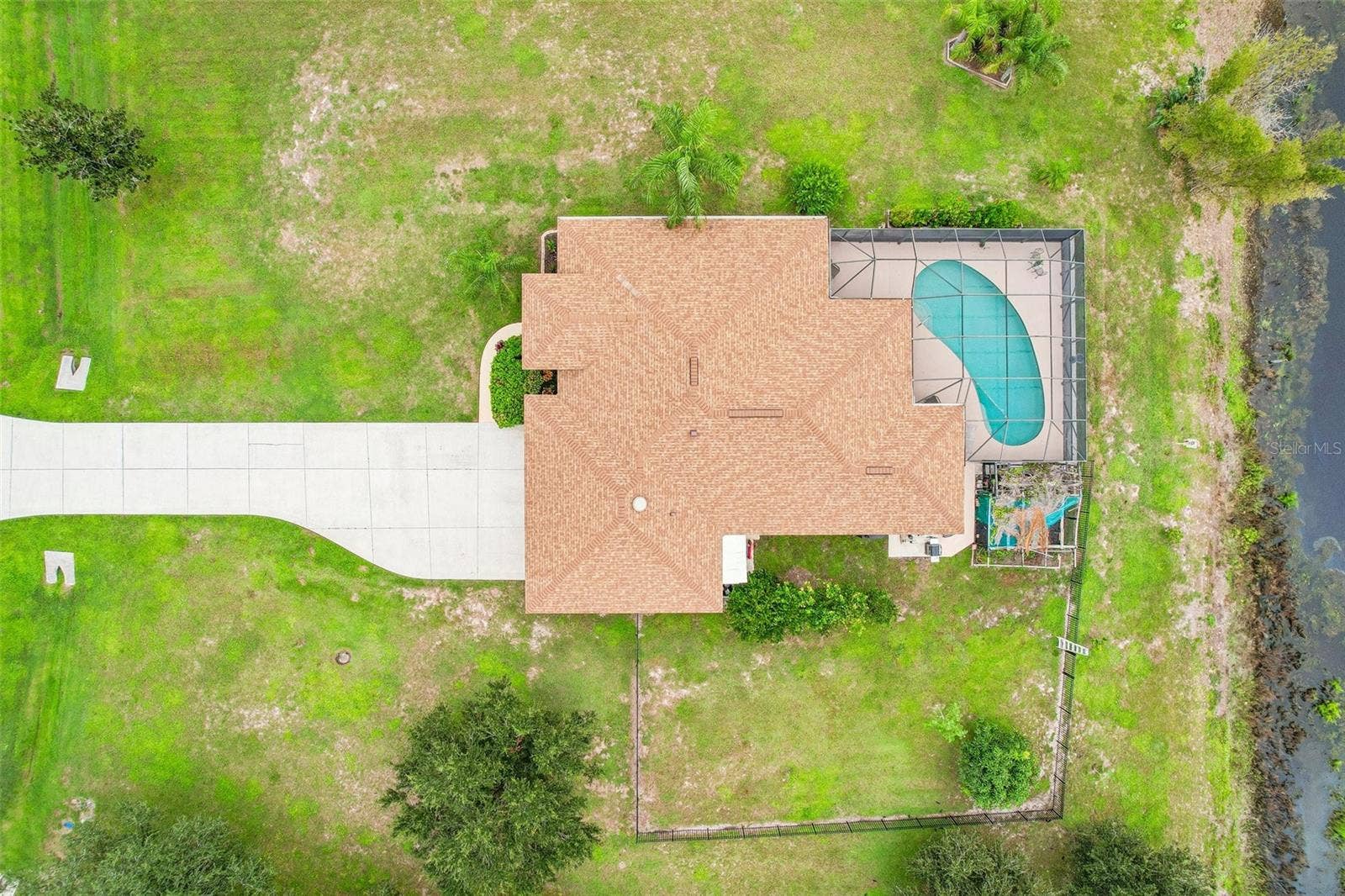 18115 HOWLING WOLF RUN, Parrish, FL 34219 18115 HOWLING WOLF RUN, Parrish, FL 34219