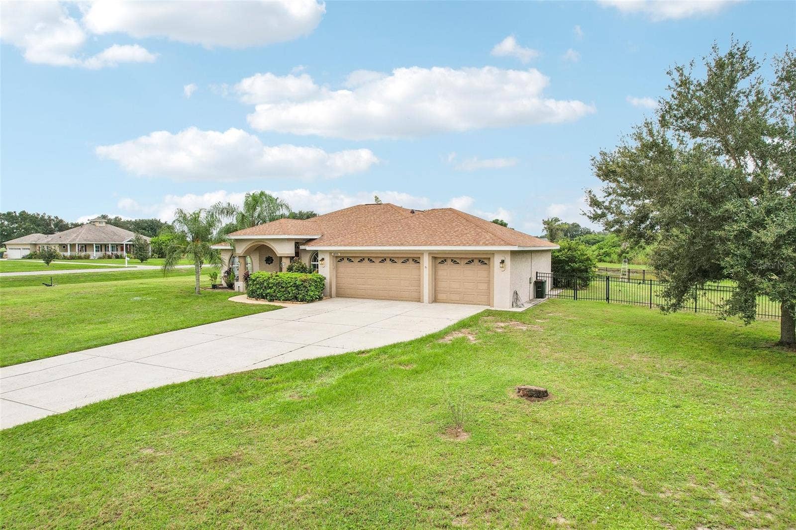 18115 HOWLING WOLF RUN, Parrish, FL 34219 18115 HOWLING WOLF RUN, Parrish, FL 34219