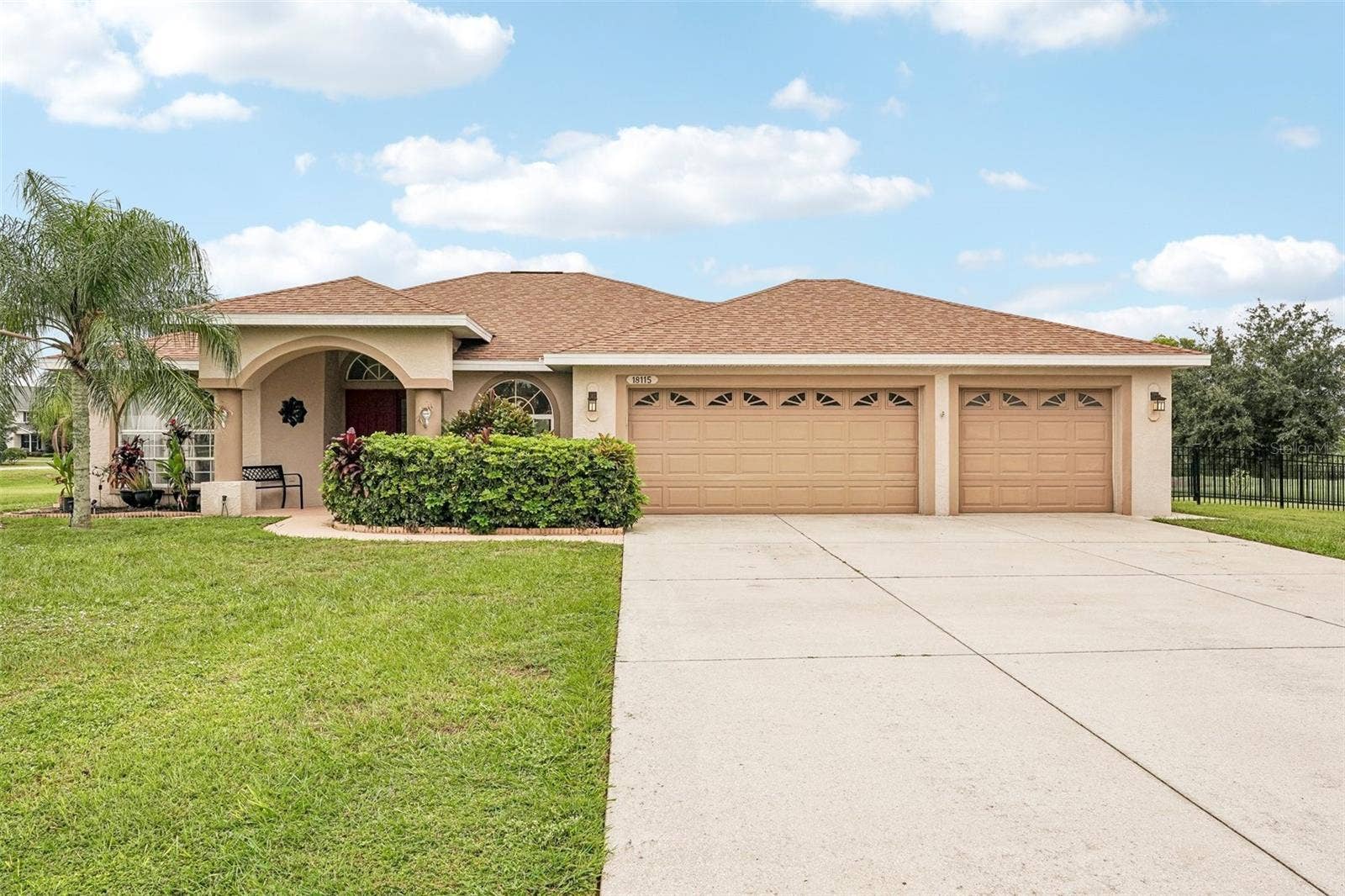 18115 HOWLING WOLF RUN, Parrish, FL 34219 18115 HOWLING WOLF RUN, Parrish, FL 34219