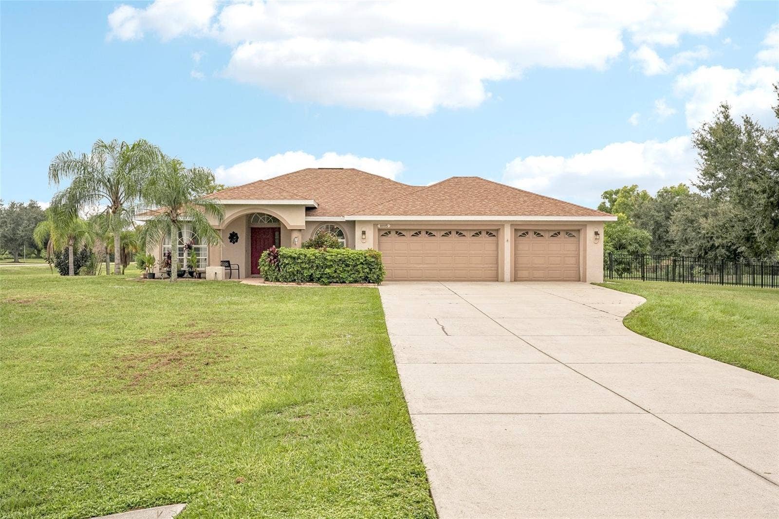 18115 HOWLING WOLF RUN, Parrish, FL 34219 18115 HOWLING WOLF RUN, Parrish, FL 34219