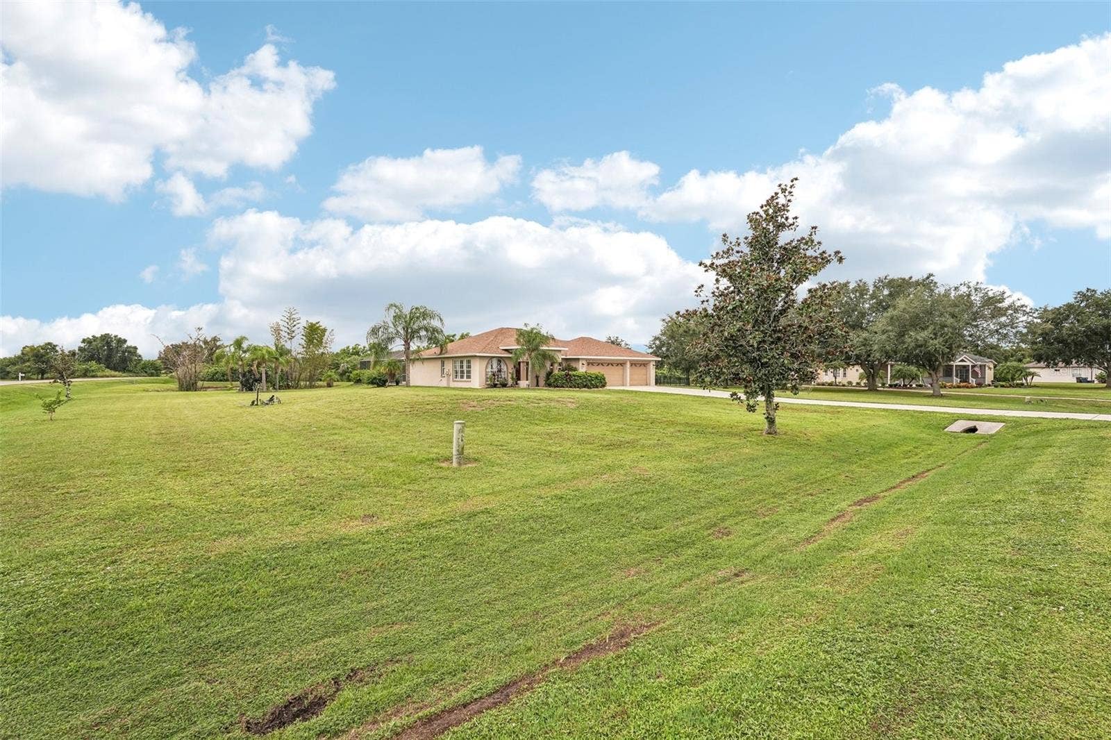 18115 HOWLING WOLF RUN, Parrish, FL 34219 18115 HOWLING WOLF RUN, Parrish, FL 34219