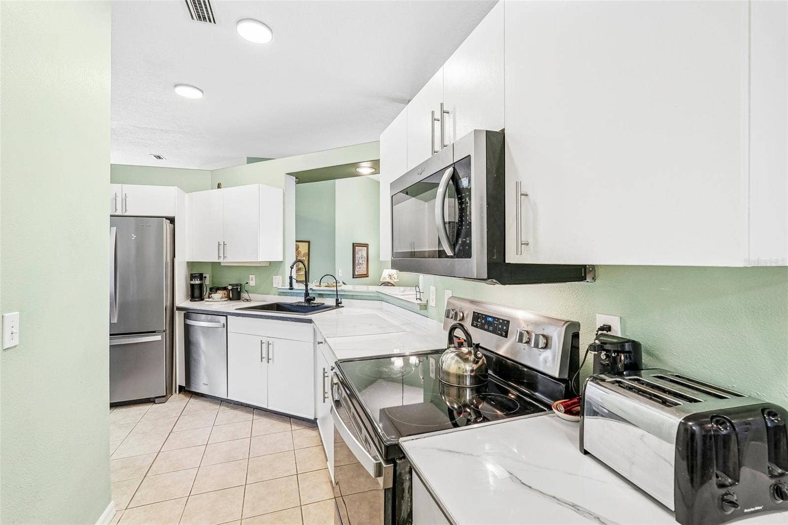 18115 HOWLING WOLF RUN, Parrish, FL 34219 18115 HOWLING WOLF RUN, Parrish, FL 34219