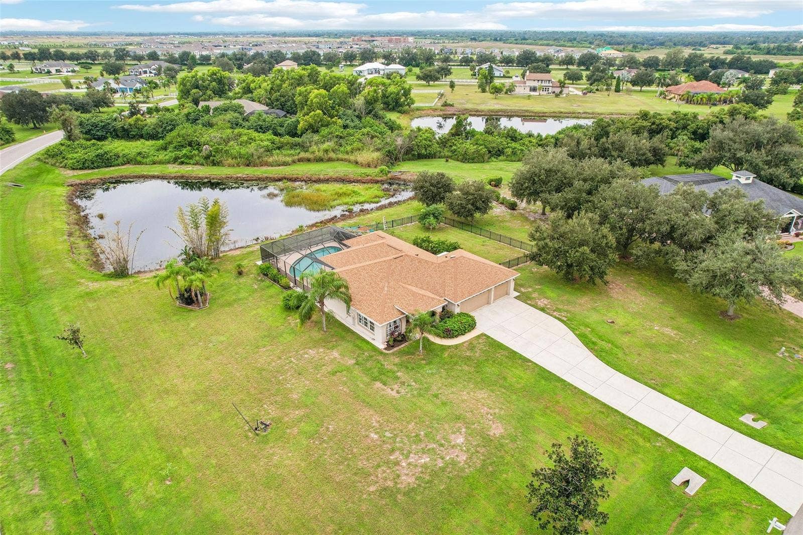 18115 HOWLING WOLF RUN, Parrish, FL 34219 18115 HOWLING WOLF RUN, Parrish, FL 34219