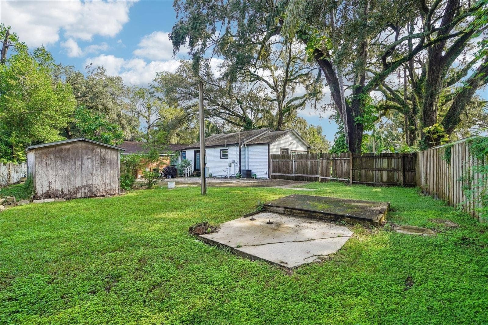 6806 N 17TH STREET, Tampa, FL 33610 6806 N 17TH STREET, Tampa, FL 33610