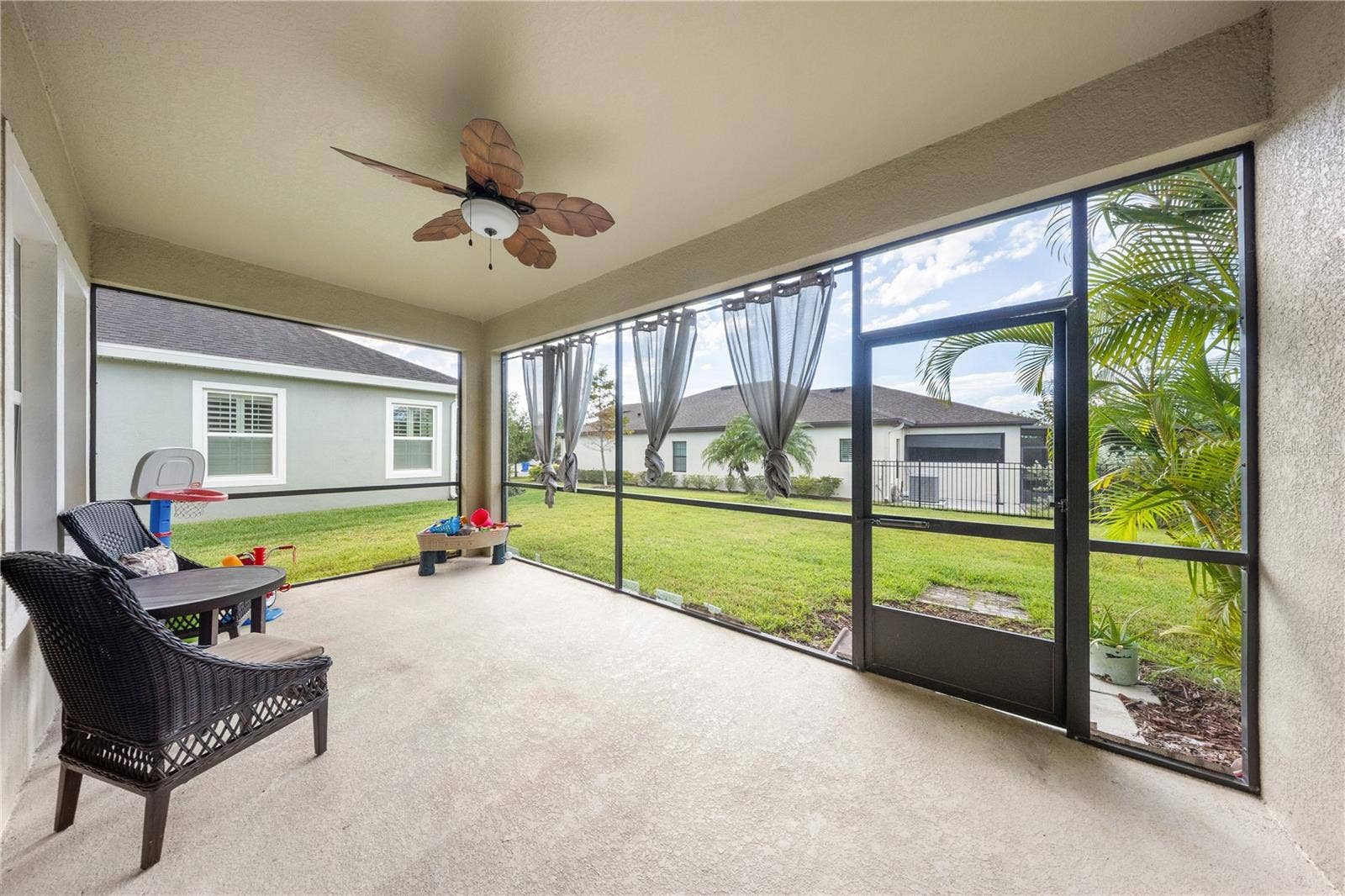 6005 SHADOWLAKE DRIVE, Apollo Beach, FL 33572 6005 SHADOWLAKE DRIVE, Apollo Beach, FL 33572