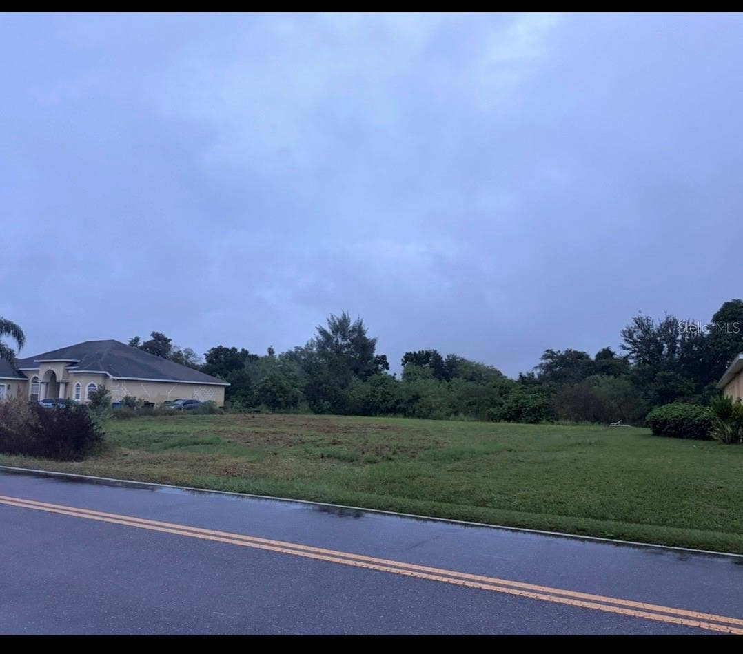 1102 6TH STREET SE, Ruskin, FL 33570
