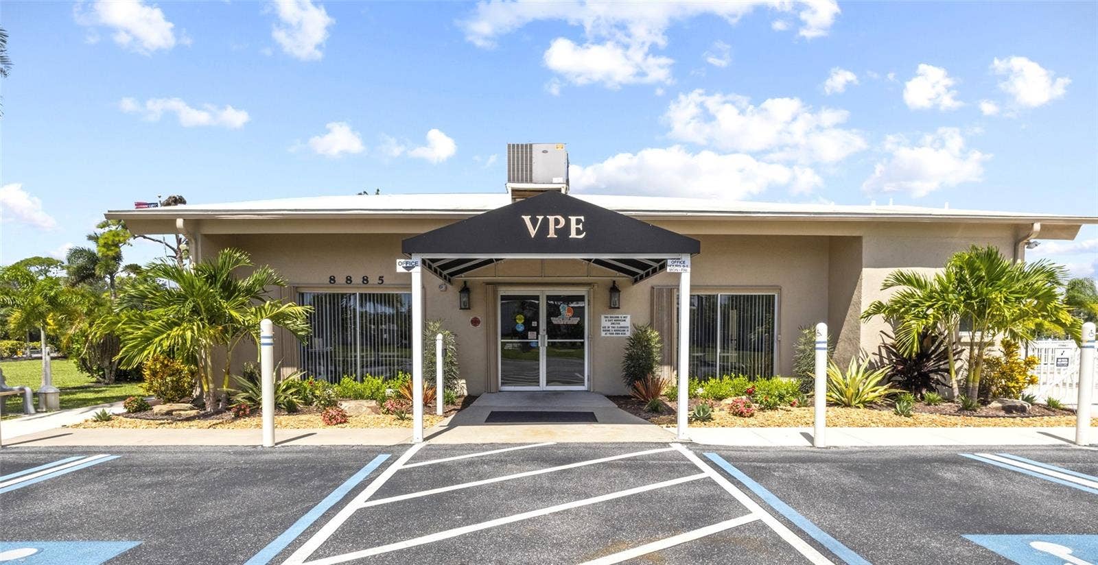 2253 PIAZZA DRIVE, Sarasota, FL 34238 2253 PIAZZA DRIVE, Sarasota, FL 34238