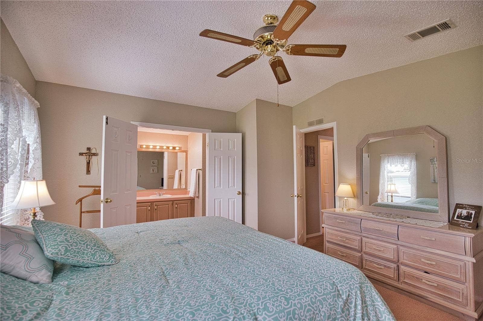 223 HIBISCO DRIVE, North Port, FL 34287 223 HIBISCO DRIVE, North Port, FL 34287