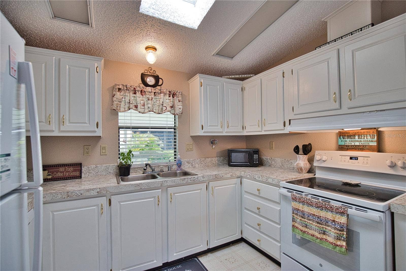 223 HIBISCO DRIVE, North Port, FL 34287 223 HIBISCO DRIVE, North Port, FL 34287