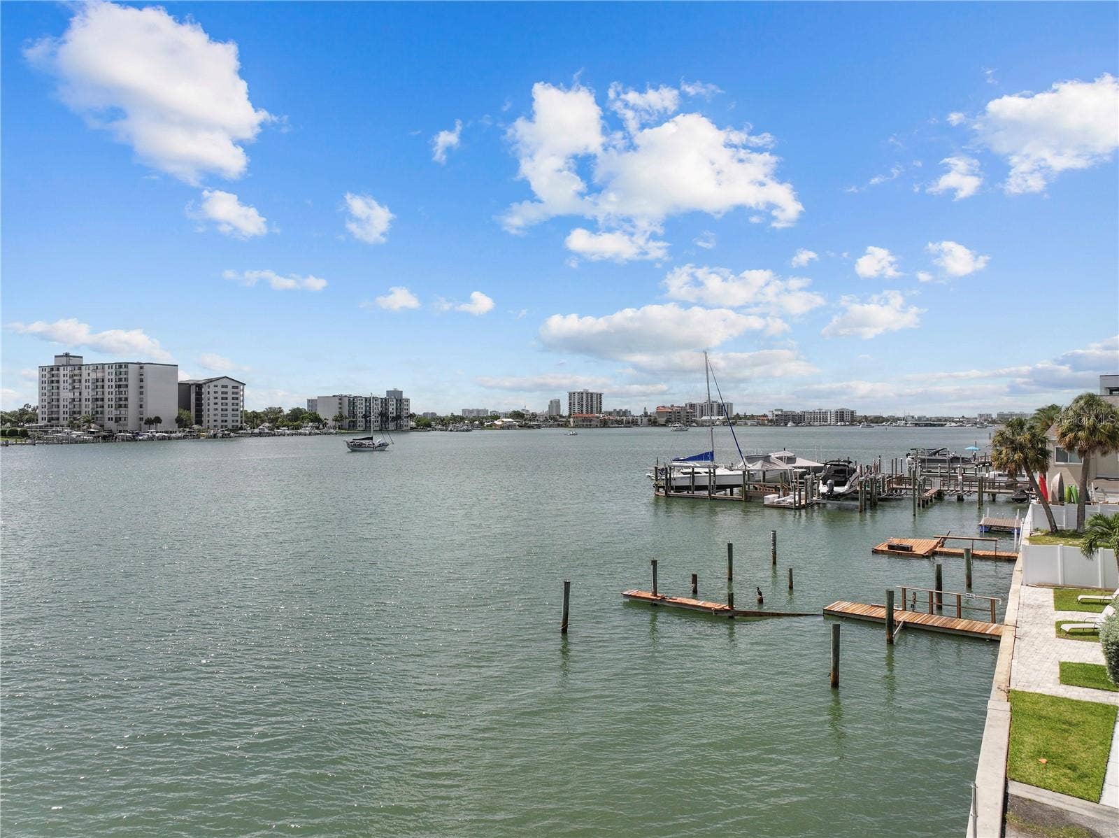 699 BAY ESPLANADE, #202, Clearwater, FL 33767
