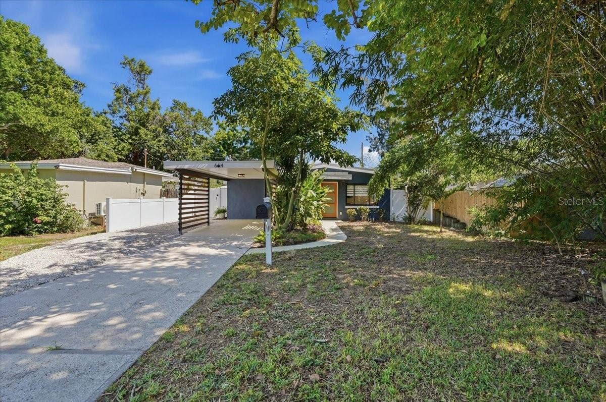 664 60TH STREET S, St Petersburg, FL 33707