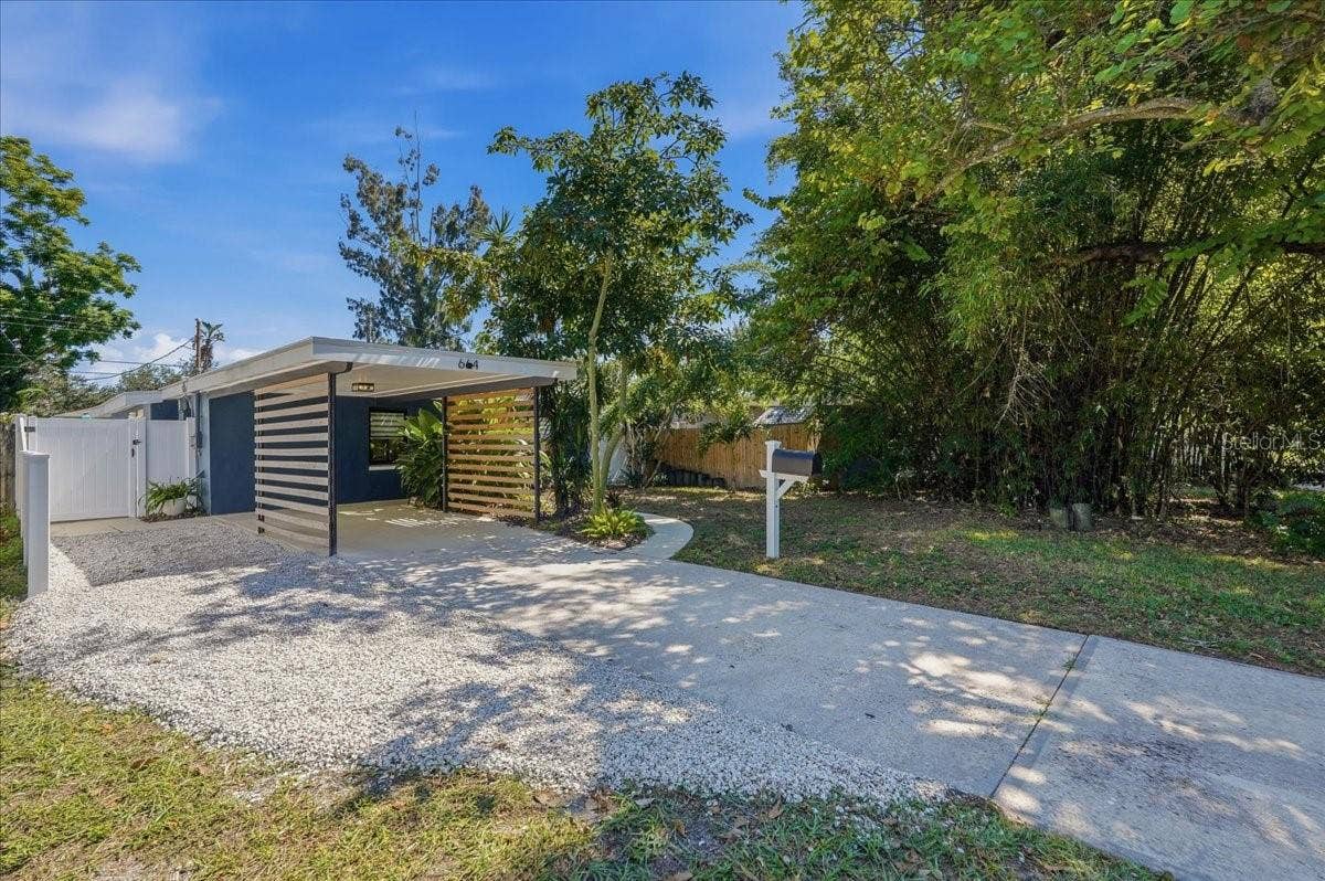 664 60TH STREET S, St Petersburg, FL 33707