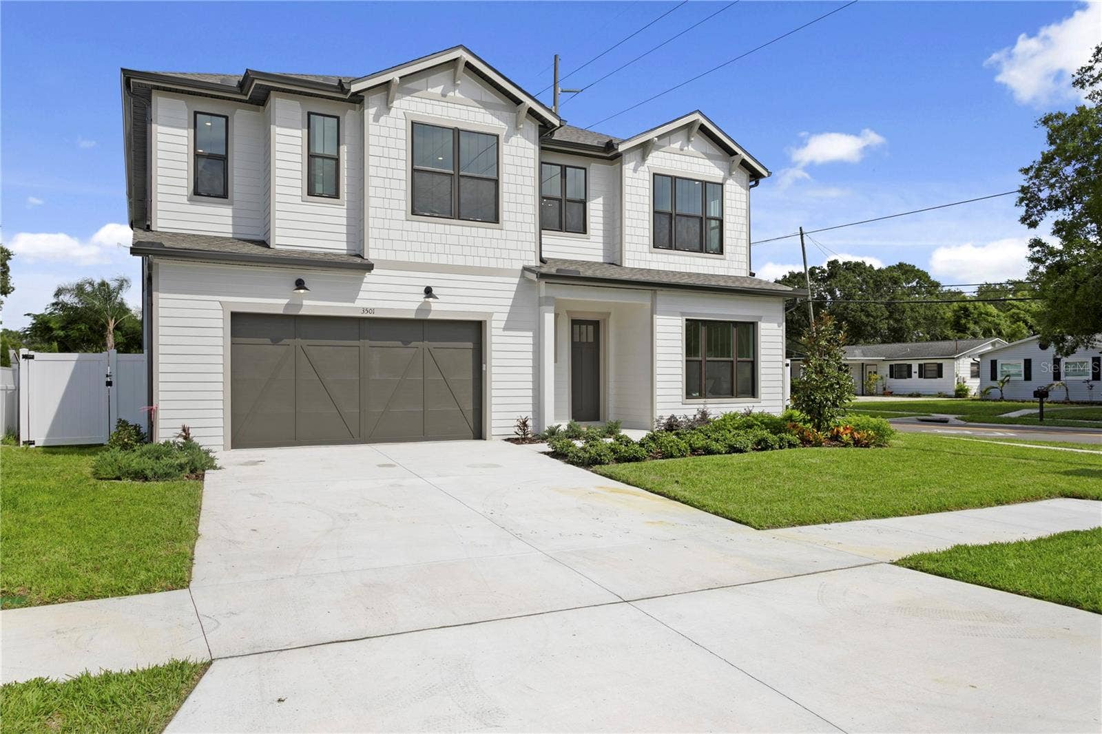3501 W ROGERS AVENUE, Tampa, FL 33611 3501 W ROGERS AVENUE, Tampa, FL 33611