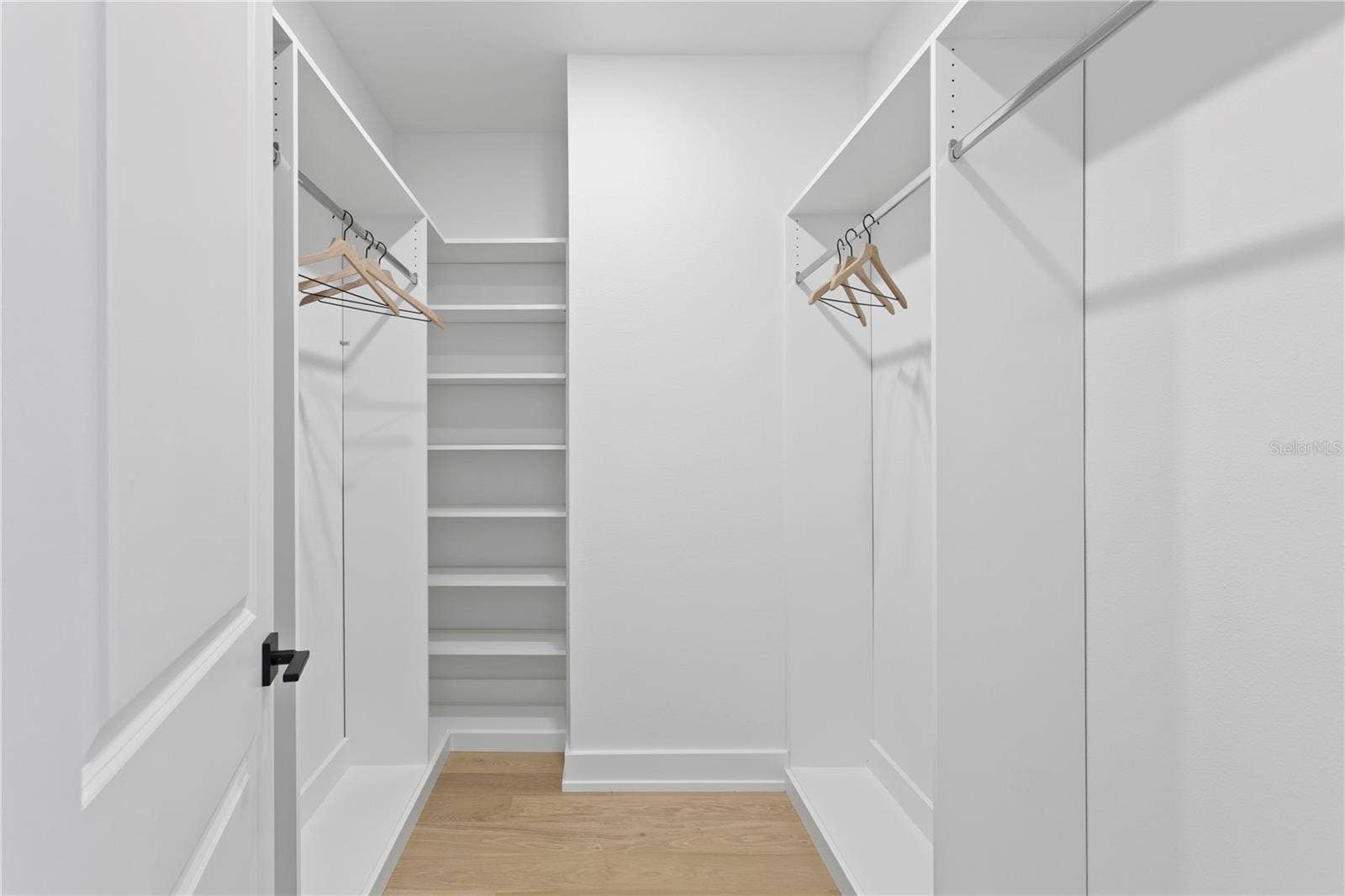 3501 W ROGERS AVENUE, Tampa, FL 33611 Primary Bedroom Closet 2