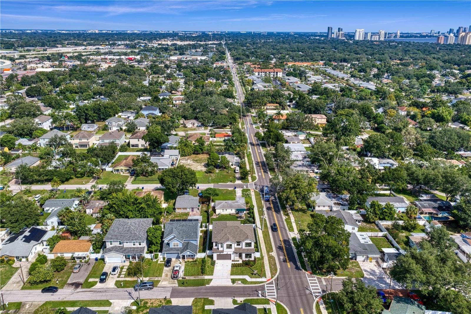3501 W ROGERS AVENUE, Tampa, FL 33611 3501 W ROGERS AVENUE, Tampa, FL 33611