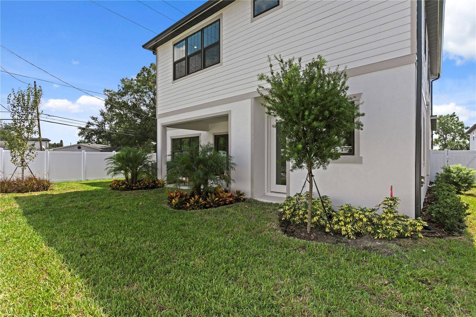 3501 W ROGERS AVENUE, Tampa, FL 33611 3501 W ROGERS AVENUE, Tampa, FL 33611