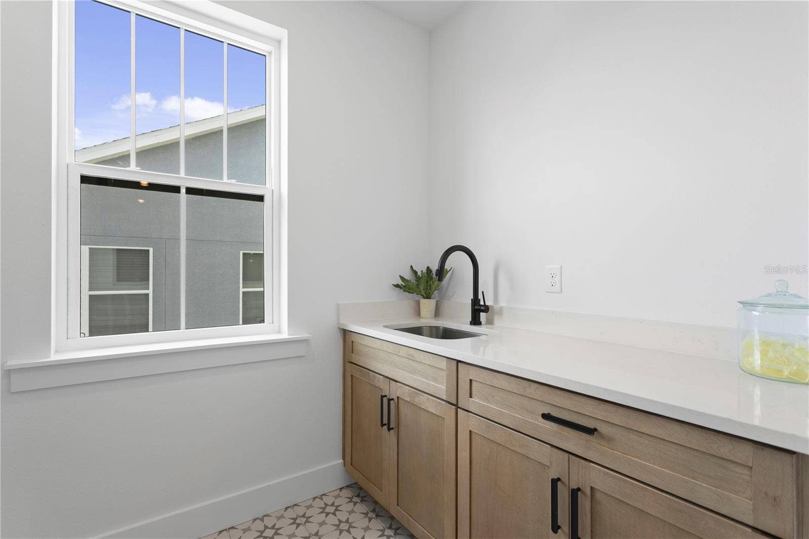 3501 W ROGERS AVENUE, Tampa, FL 33611 3501 W ROGERS AVENUE, Tampa, FL 33611