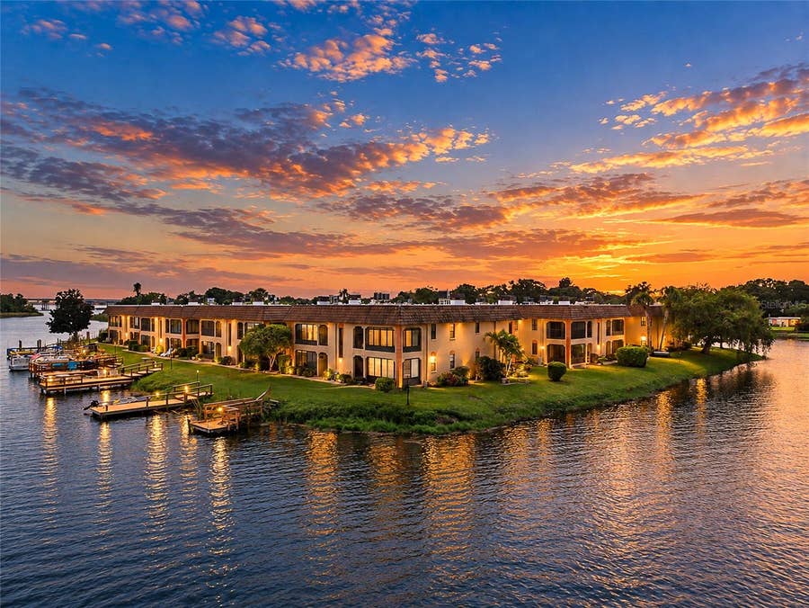 Property photo for 10142 SEMINOLE ISLAND DRIVE, Largo, FL