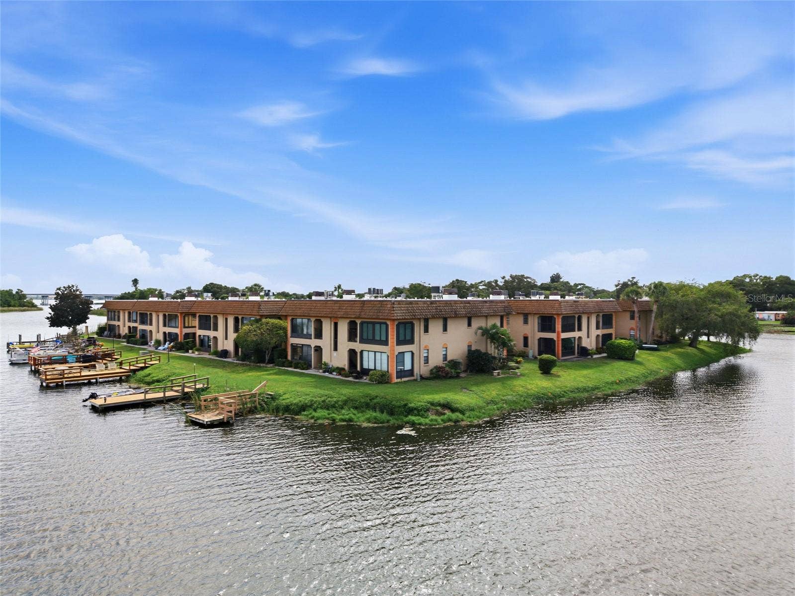 10142 SEMINOLE ISLAND DRIVE, Largo, FL 33773 10142 SEMINOLE ISLAND DRIVE, Largo, FL 33773
