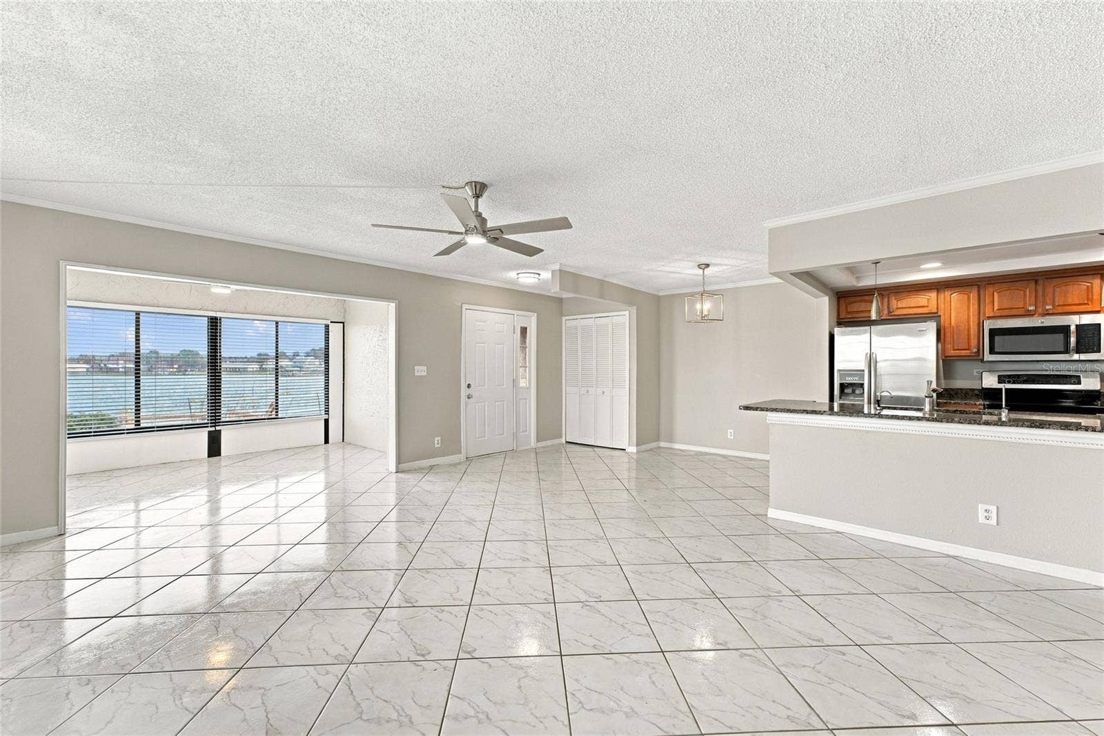 10142 SEMINOLE ISLAND DRIVE, Largo, FL 33773 10142 SEMINOLE ISLAND DRIVE, Largo, FL 33773