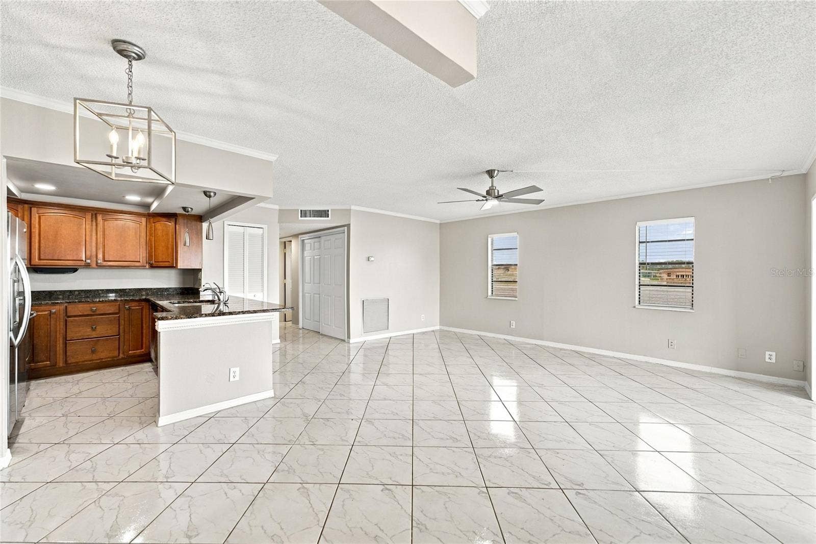 10142 SEMINOLE ISLAND DRIVE, Largo, FL 33773 10142 SEMINOLE ISLAND DRIVE, Largo, FL 33773