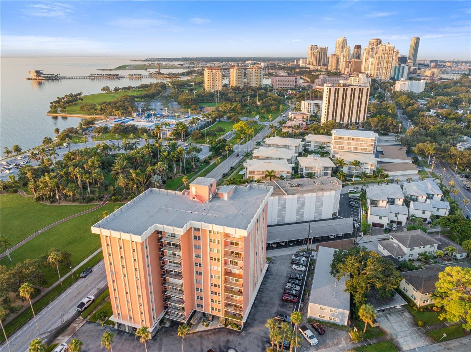 1120 N SHORE DRIVE NE, #405, St Petersburg, FL 33701 1120 N SHORE DRIVE NE, #405, St Petersburg, FL 33701