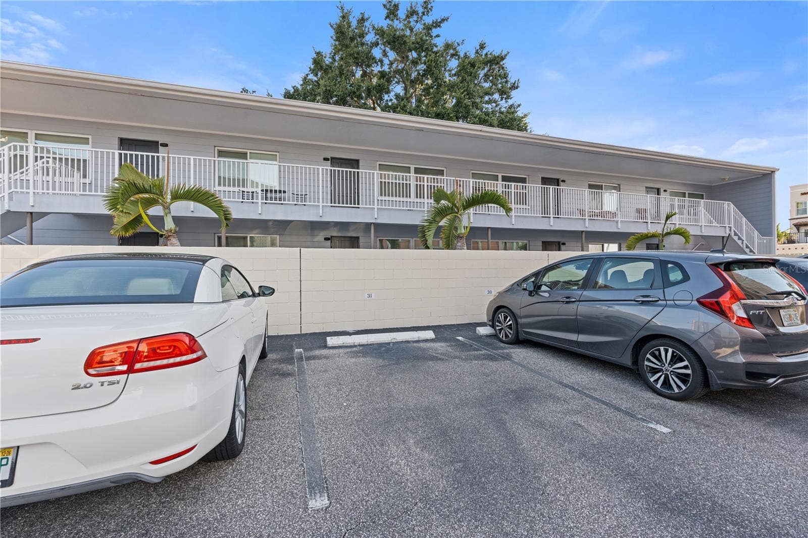 1120 N SHORE DRIVE NE, #405, St Petersburg, FL 33701 1120 N SHORE DRIVE NE, #405, St Petersburg, FL 33701