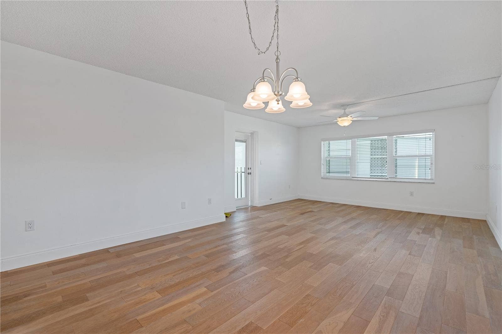 1120 N SHORE DRIVE NE, #405, St Petersburg, FL 33701 Same angle without staging