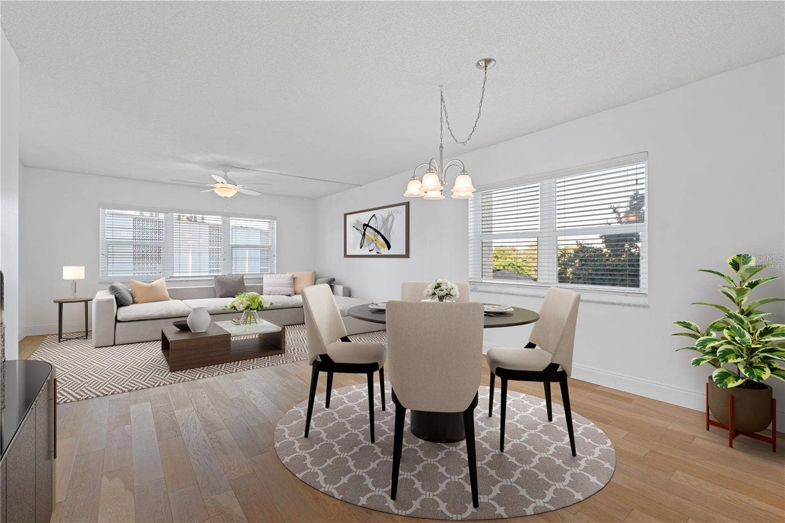 1120 N SHORE DRIVE NE, #405, St Petersburg, FL 33701 Virtually Staged